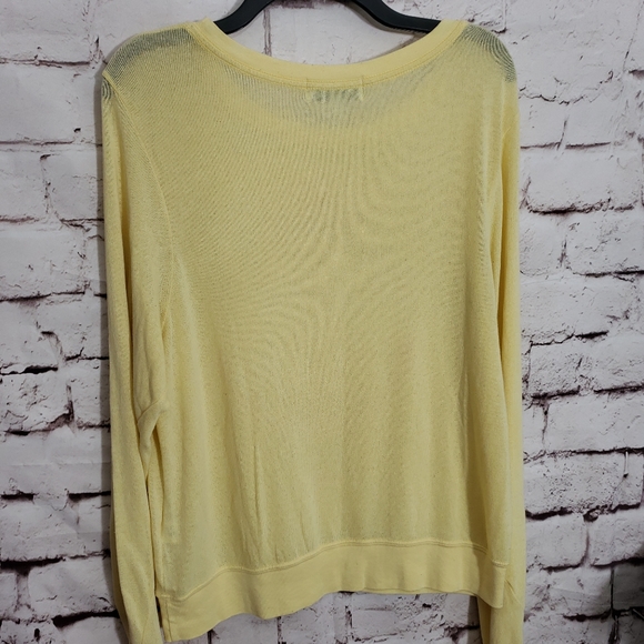 WILDFOX Yellow Sweater Pullover - Picture 2 of 3